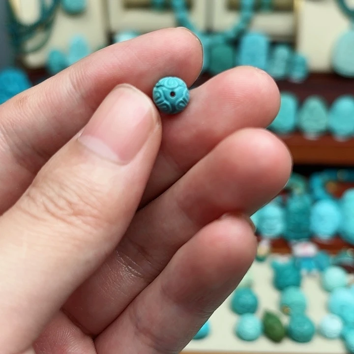 绿松石配饰未镶嵌