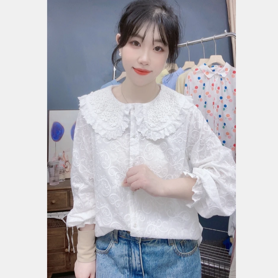 秋冬新款文艺宽松纯棉大娃娃花边领重工绣花木耳边长袖白衬衫女装