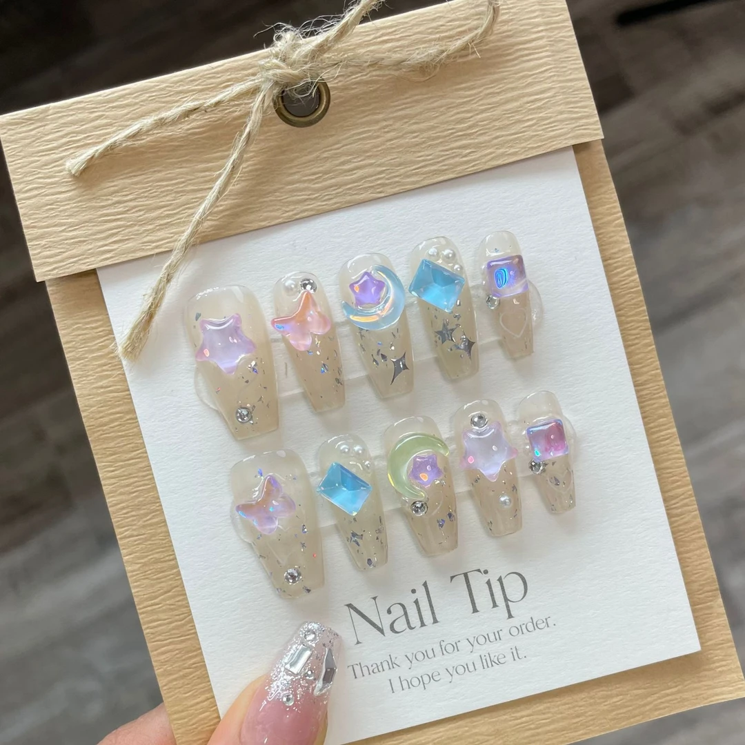 【实拍】春日新款手工穿戴甲梦幻冰透蝴蝶星辰彩色闪钻长款美
