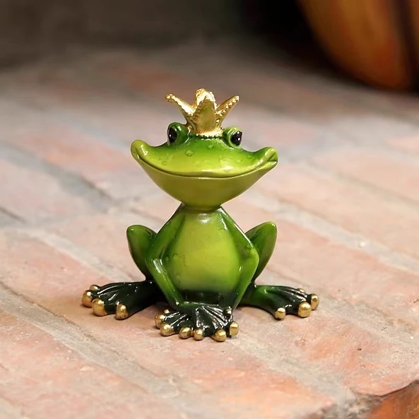 2024新款青蛙王子摆件可爱生日礼物创意工艺品玄关纯手工桌面摆设