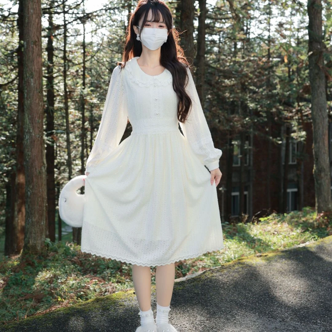花崎鹿原创优雅法式连衣裙月夜茉莉温柔内搭杏色长裙百搭气质长袖