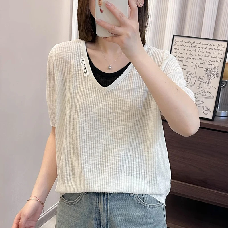 2025年夏季新款韩版时尚简约薄款假两件V领套头百搭短袖T恤女上衣