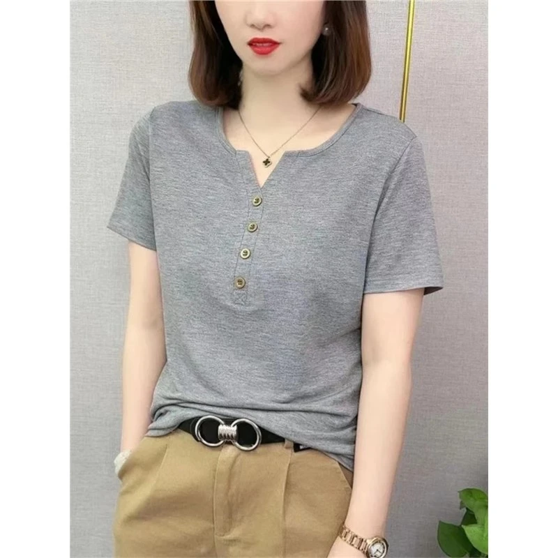 夏季v领短袖t恤女士2026年新款时尚洋气减龄纽扣遮肚子显瘦上衣女