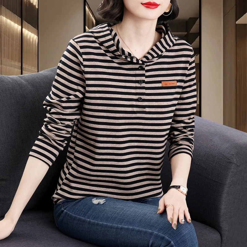 中年妈妈连帽条纹t恤女2025新款春秋减龄长袖薄款套头洋气打底衫
