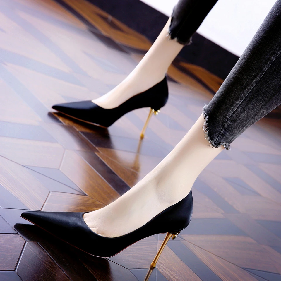 7CM[已开价]细跟单鞋女2025年春季新款时尚米色高跟鞋A2207-11