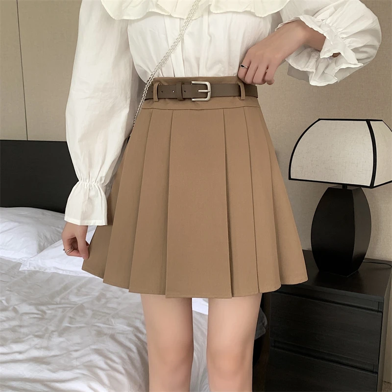 大码百褶裙女春季卡其色遮胯2025半身裙显瘦西装a字裙短裙学院风