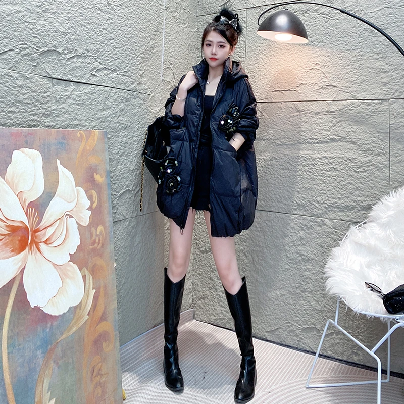 Bikamo/比卡陌2024新款冬季时尚洋气立体花白鸭绒羽绒服L8822黑色