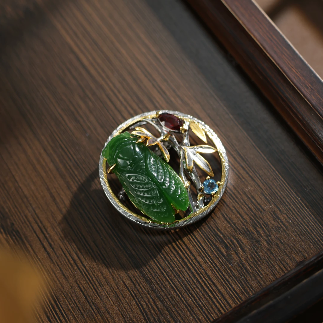 【正念珠宝】独立设计和田玉蝉胸针-122231