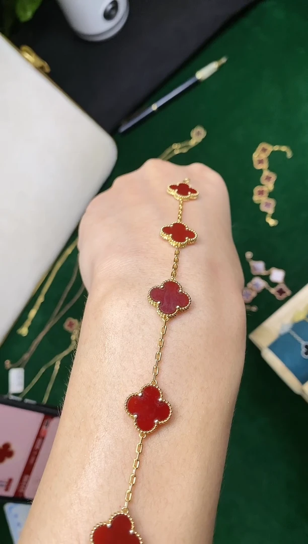 【闪购商品】玛瑙/玉髓手链18K金镶嵌.