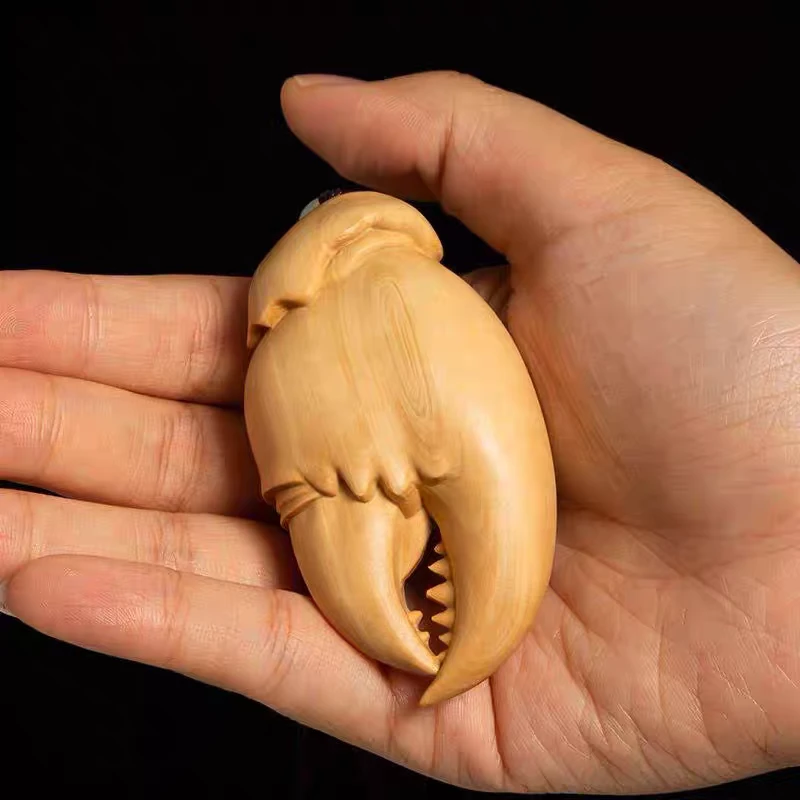 小叶黄杨木雕刻招财手把件蟹钳随身手把件手中有钱实木雕刻工艺品