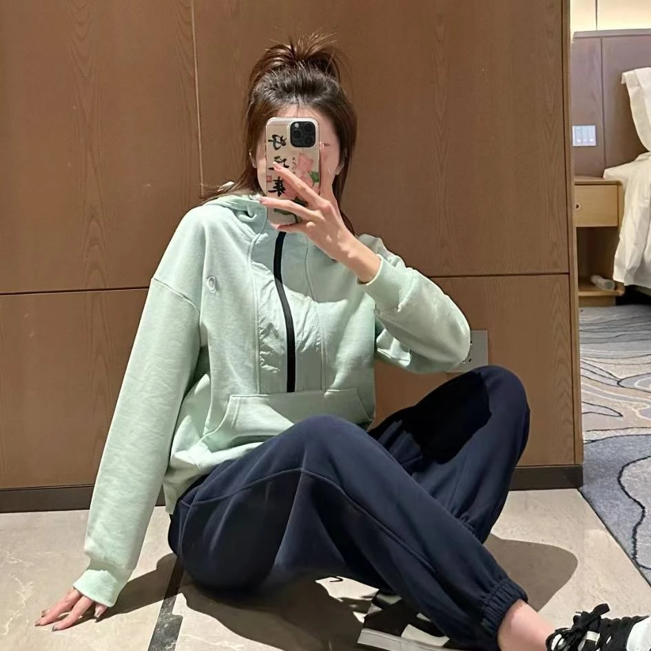 大福家-【彩虹糖果】多巴胺系列半拉链拼接长袖宽松连帽套头卫衣