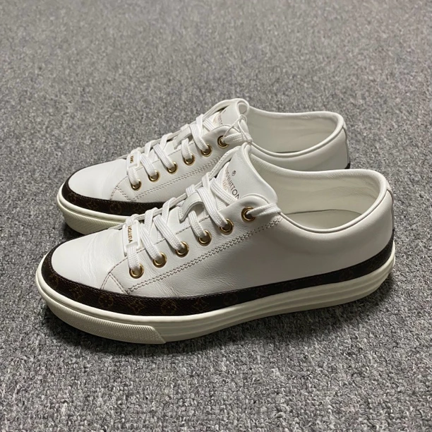 95新 LouisVuitton/路易威登 98新/36码/老花皮质小白鞋/BF00592