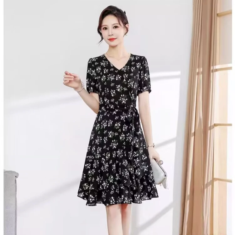 法式田园风优雅气质休闲收腰淑女连衣裙春秋短袖野炊聚餐碎花裙
