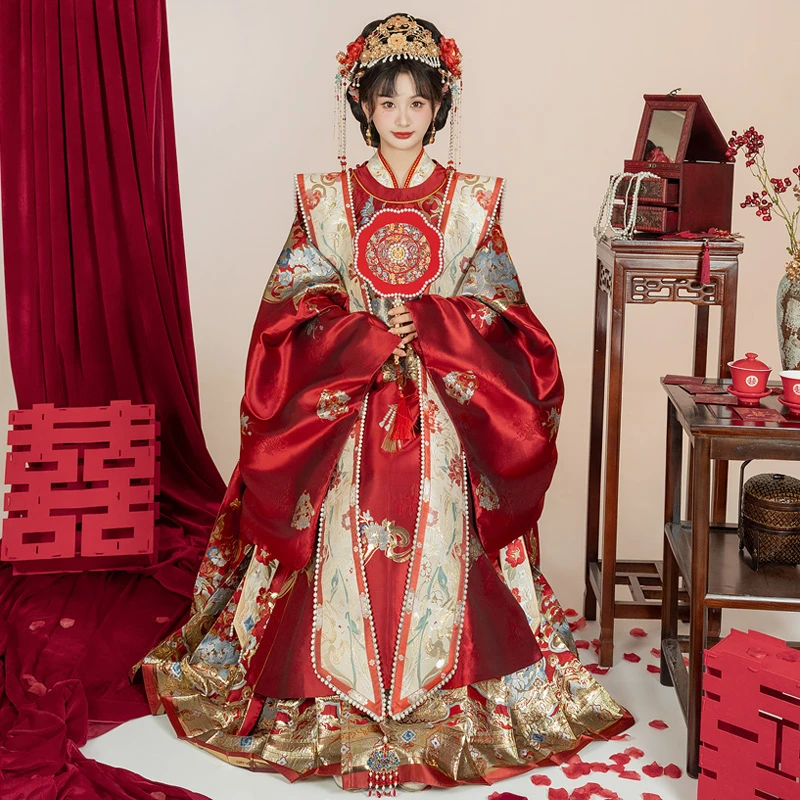 云藏月绣-鎏金-原创明制妆花圆领袍霞帔马面裙敬酒婚服汉服女冬