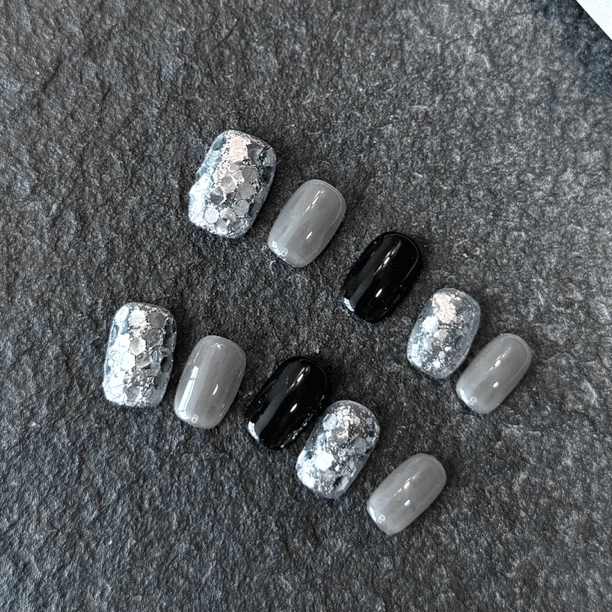 纯手工制作｜【黑曜石】ins短甲深色新甲气质显白简约经典温柔手