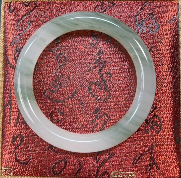 【99品质】新疆天山翠手镯气质时尚古风精美飘花女士 美人镯