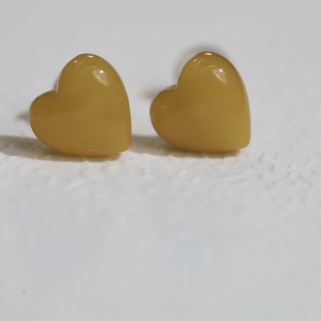 《甜蜜蜜》925银天然心形蜜蜡耳钉简约百搭气质高级感