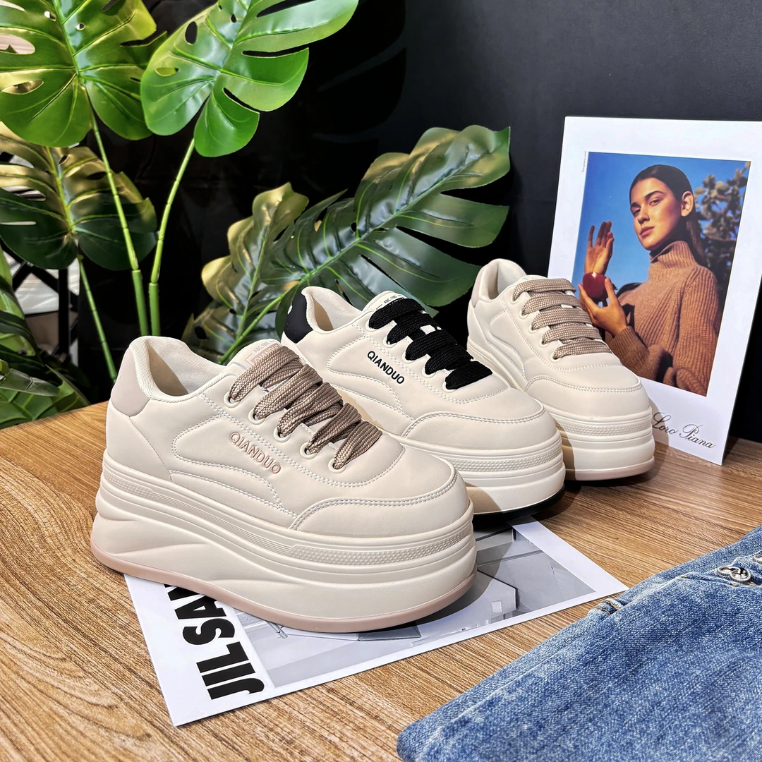 【增高8cm】巨软的面包鞋2025春季款百搭不累脚加绒小白鞋女休闲鞋