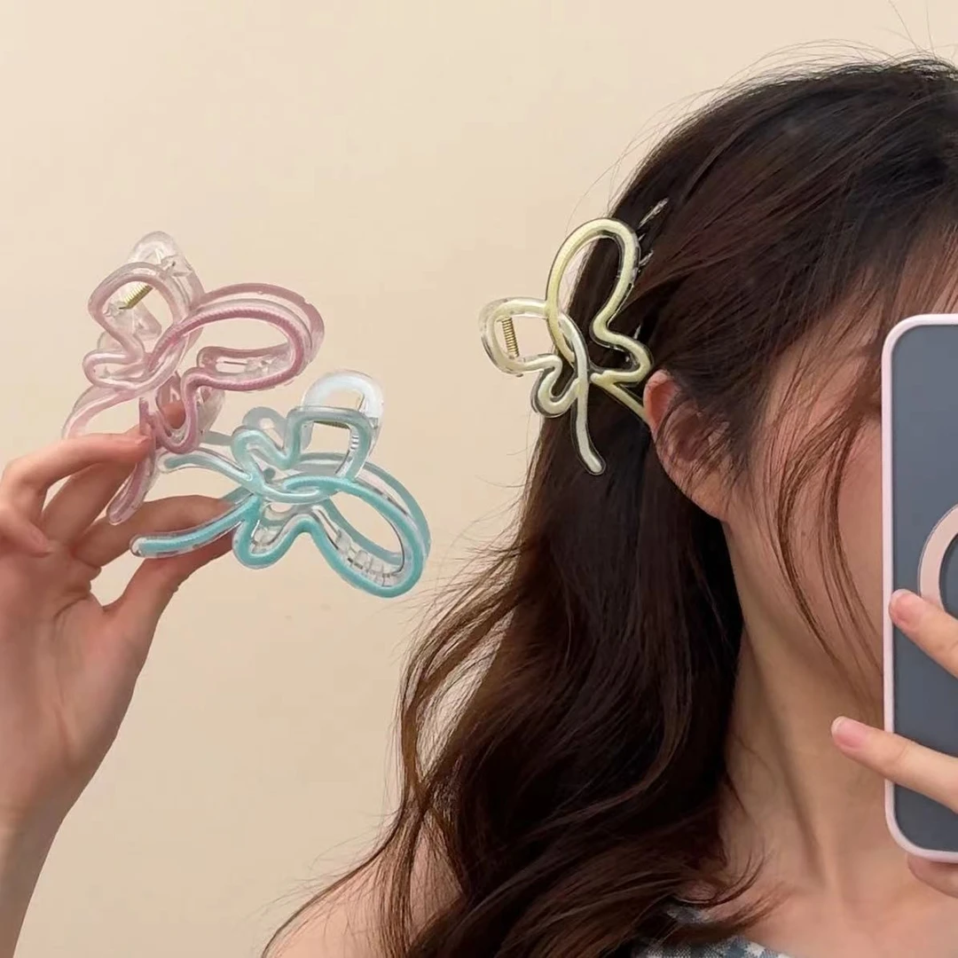夏日限定多巴胺渐变色蝴蝶抓夹2024新款发饰高级感夏天鲨鱼夹