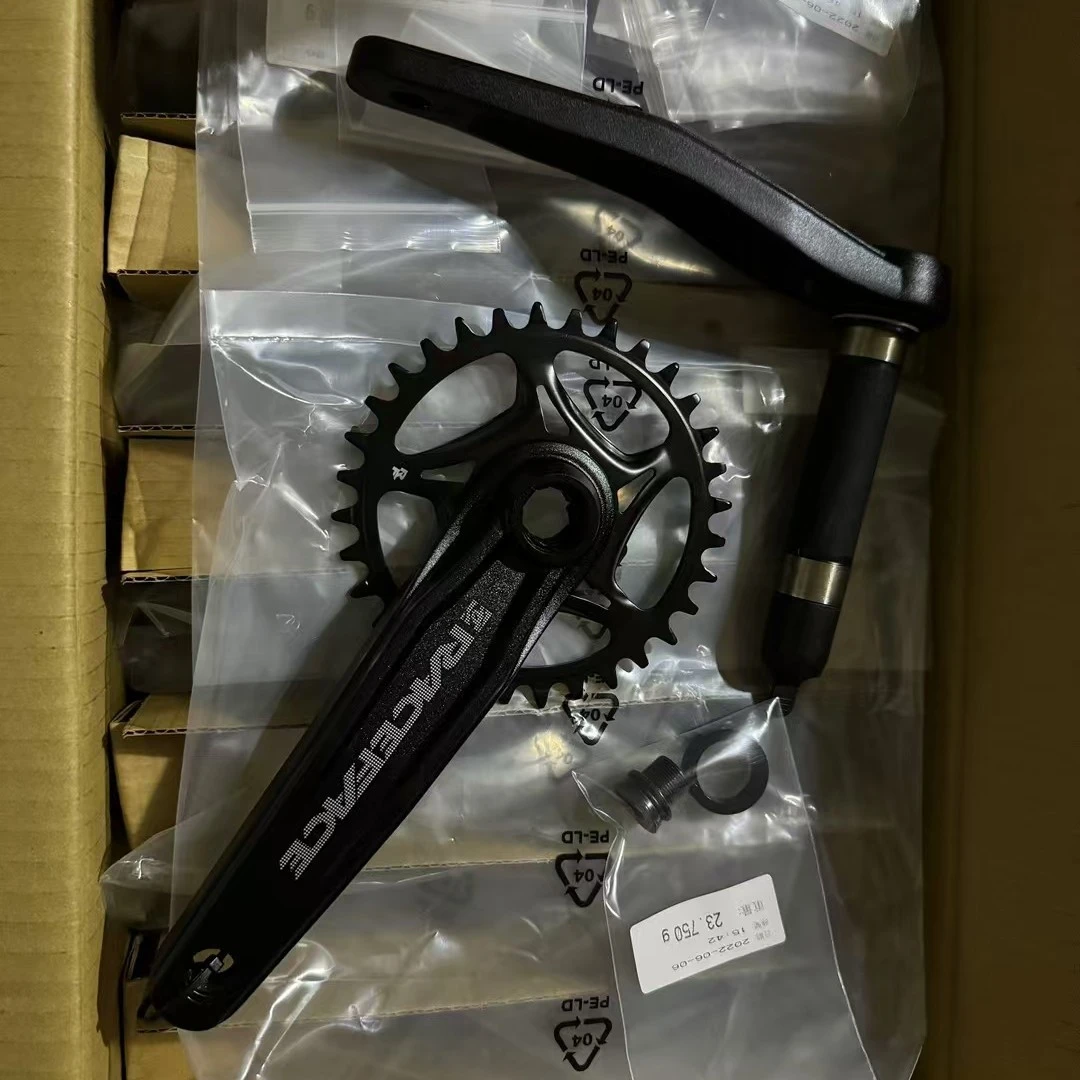 赛脸牌一体牙盘，175腿长，没有中轴，带32t正负齿盘片