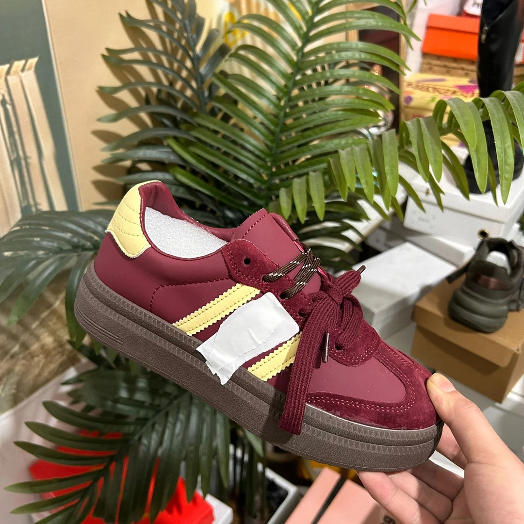 板鞋休闲女鞋时尚百搭复古厚底平底低帮