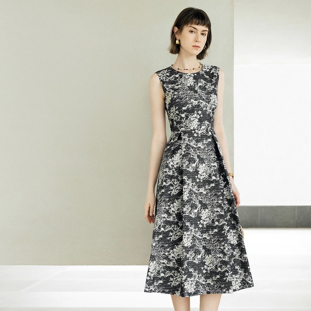 【复古提花连衣裙】秋季高级感收腰显瘦中长款无袖裙子女2408