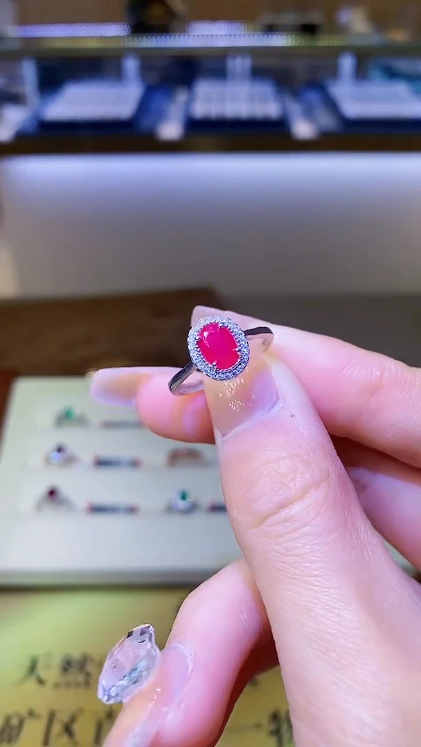【闪购商品】红宝石戒指银S925镶嵌.