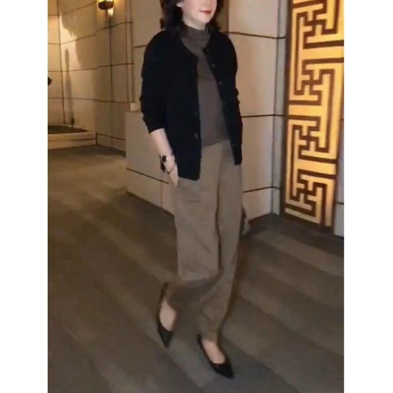 23697网红新款女2023秋季新款长袖圆领开衫休闲长裤宽松简约女装
