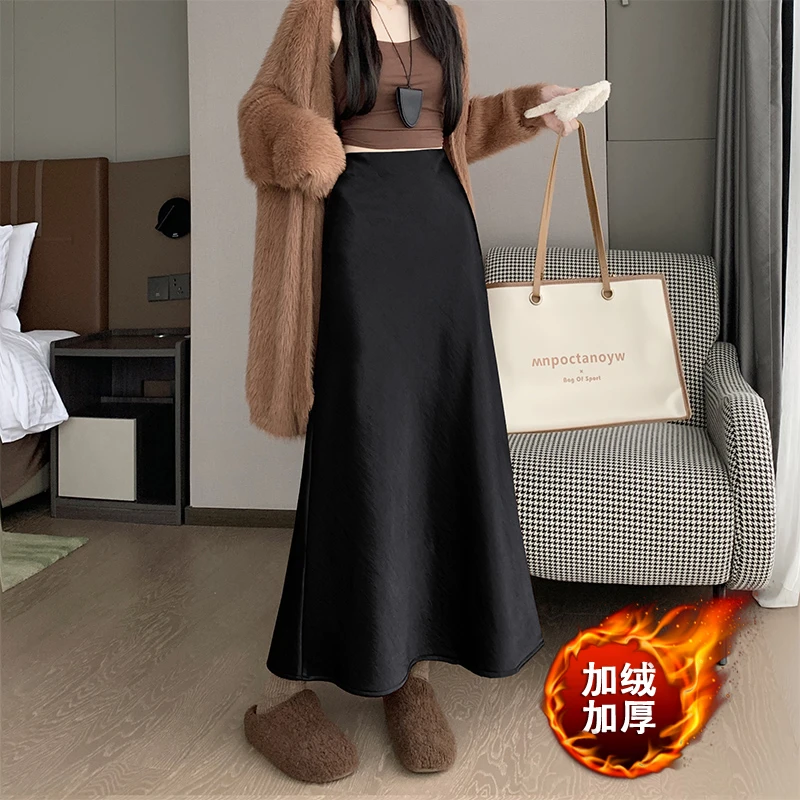 松紧腰黑色缎面A字显瘦半身裙女春夏季显瘦垂感醋酸鱼尾包臀长裙