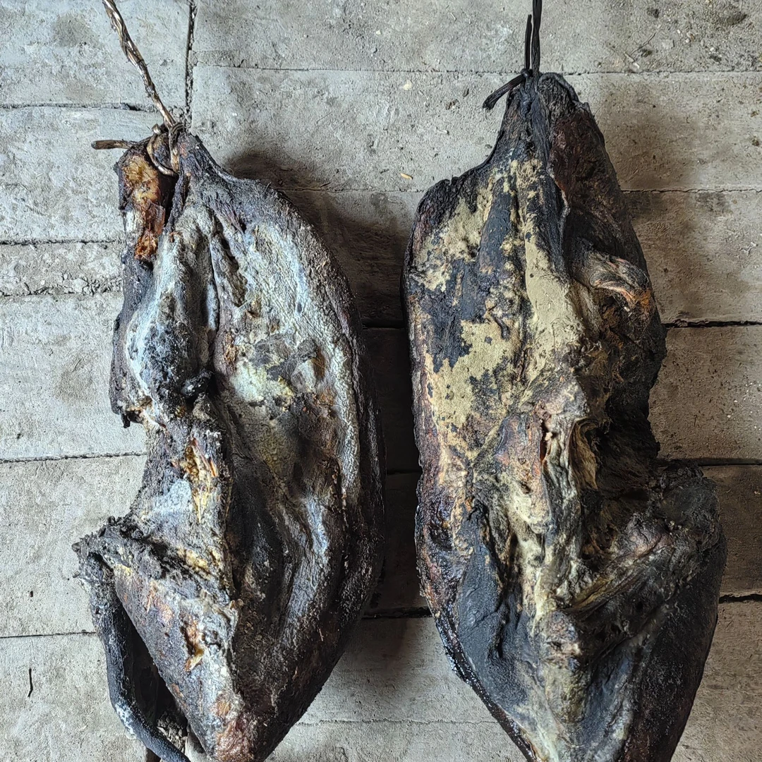 湖北恩施老高山烟熏腊座凳