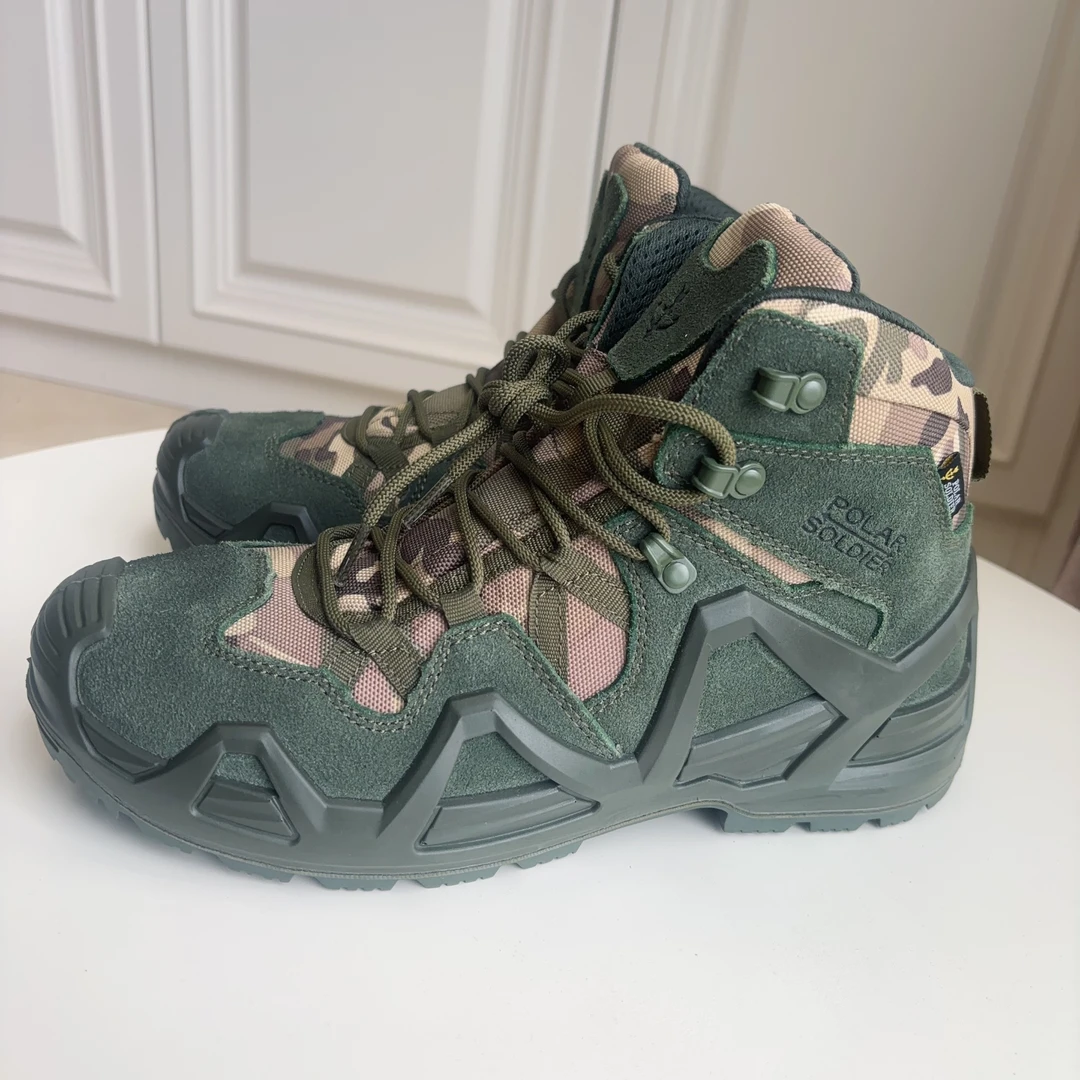 户外战术靴湿地防滑稳定中帮耐磨登山徒步鞋微瑖