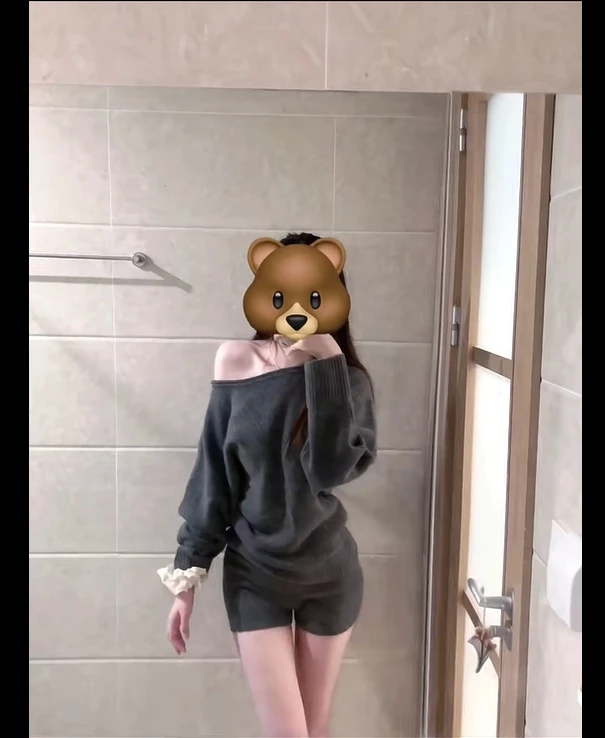 【YiJia】 一字肩毛衣套装女秋季宽松蝙蝠袖上衣坑条针织设计感短裤