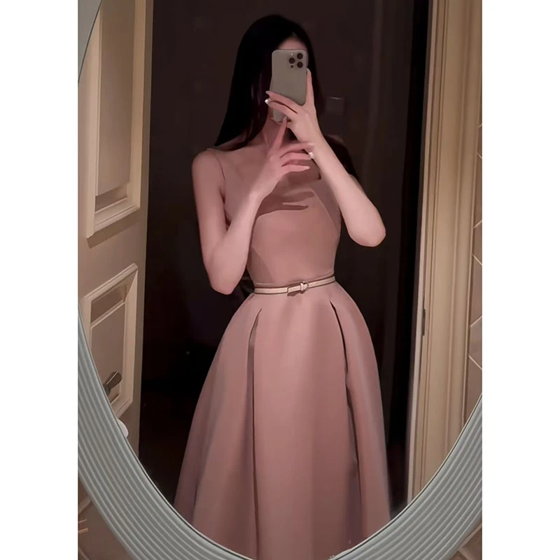 【Yijia】赫本风粉色吊带连衣裙法式腰带高级方领无袖露背气质裙