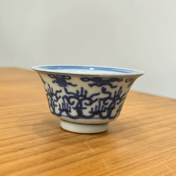 清中 青花莲托八宝纹杯 茶杯
