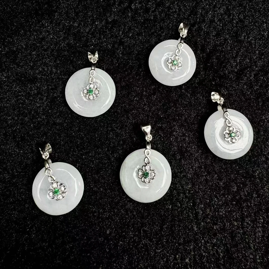 AT5132【百百福珠宝】缅甸翡翠Ａ货平安扣吊坠-多样性只发一件-01