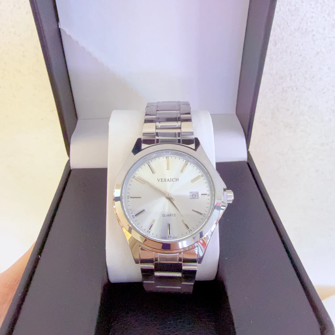 简约时尚男士手表防水石英表经典日历腕表