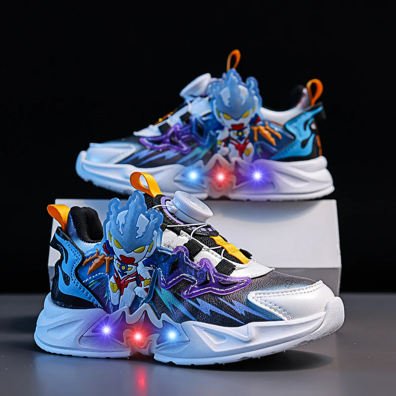 2024春秋季新款儿童旋转纽扣皮面加绒运动鞋男童奥特曼亮灯发光鞋