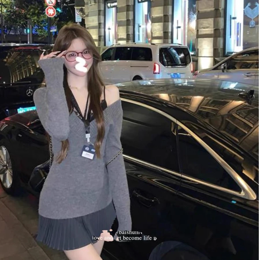 白水女高智感V领针织衫女秋冬韩系纯欲上衣收腰百褶裙穿搭一整套