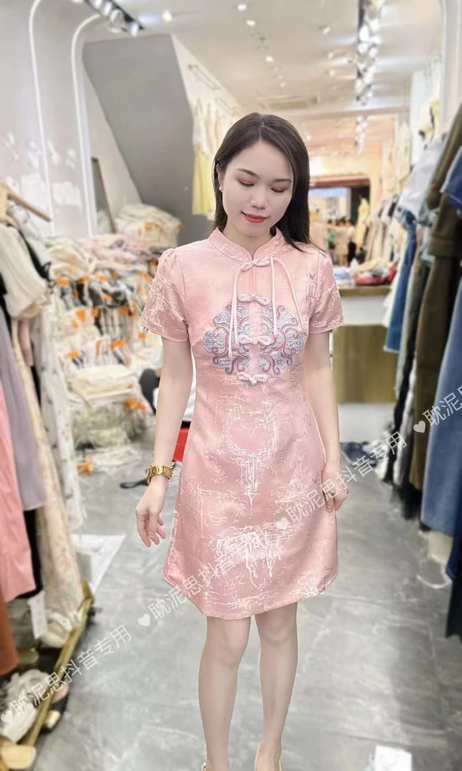 丹妮丝新中式国风提花精致小个子连衣裙