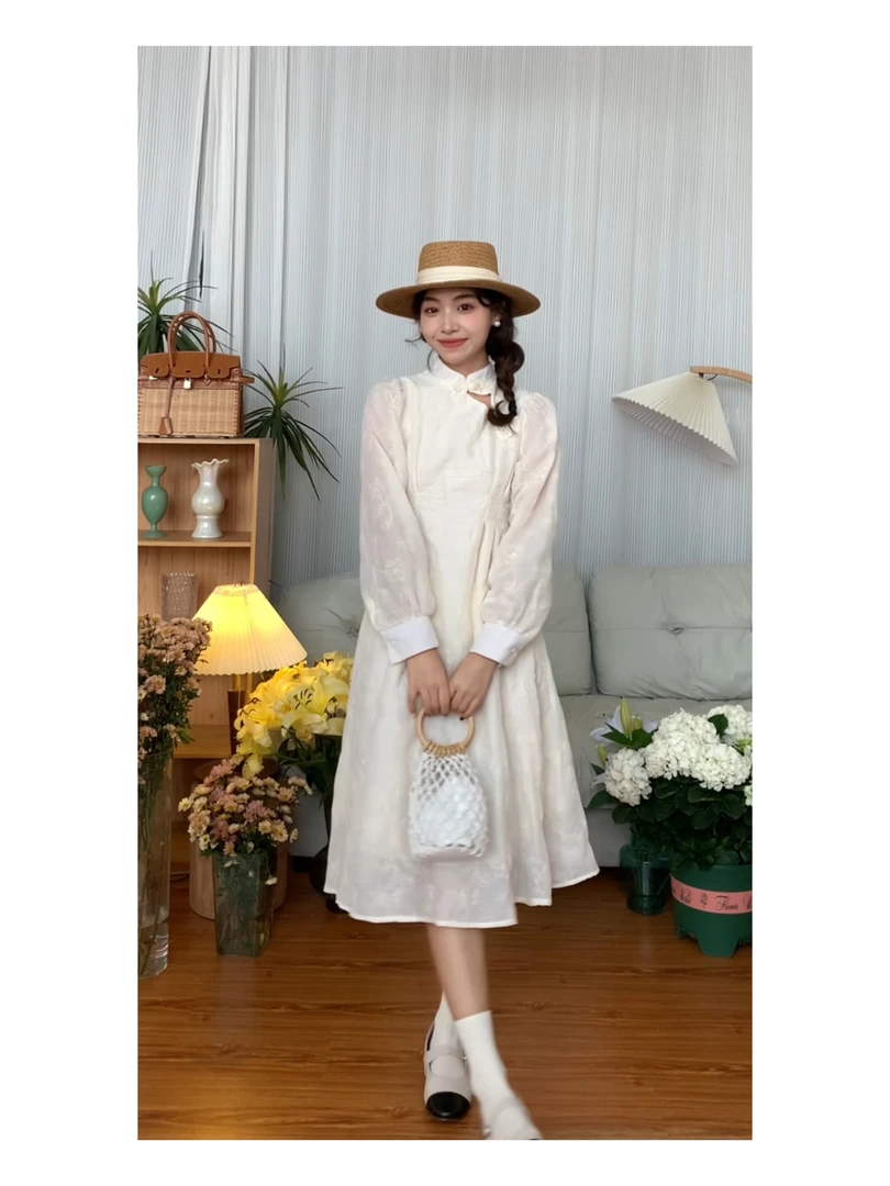 1016 “司藤小姐”新中式刺绣连衣裙