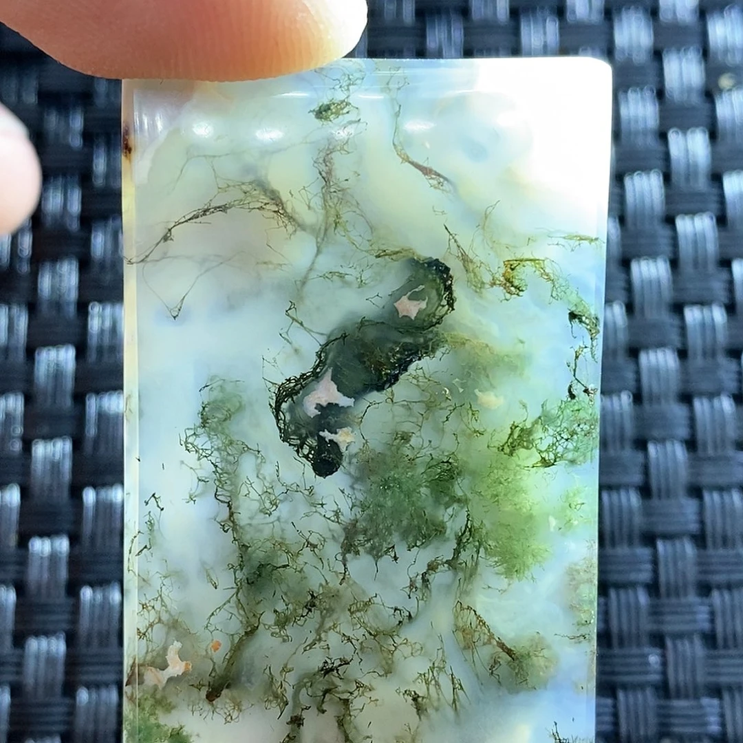玛瑙/玉髓颈饰未镶嵌草***…
