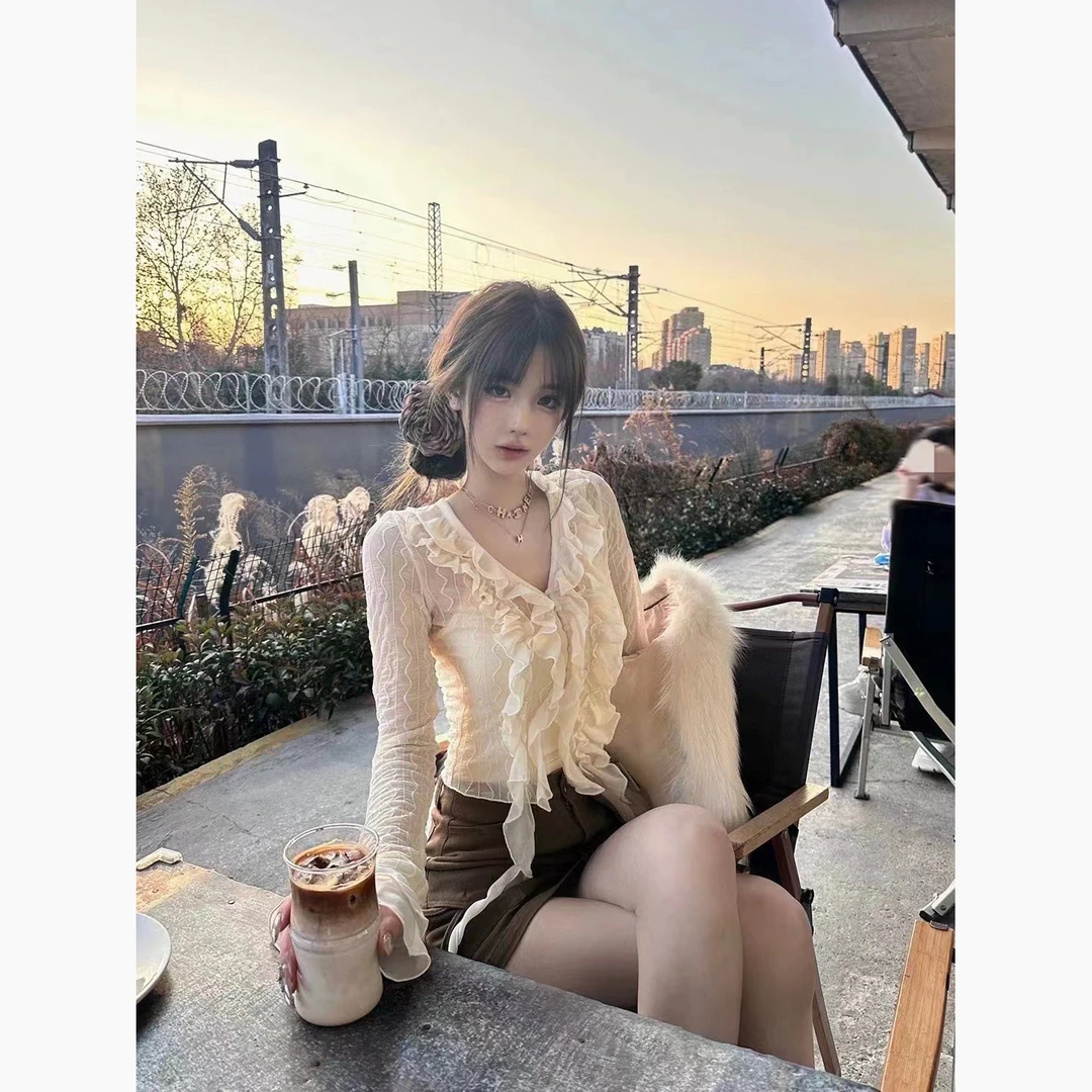 法式甜美蕾丝衫别致针织长袖t恤女秋季修身拼接荷叶边开衫上衣潮