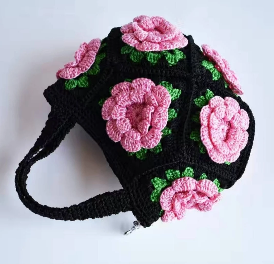 纯手工编织小号花朵手机包包