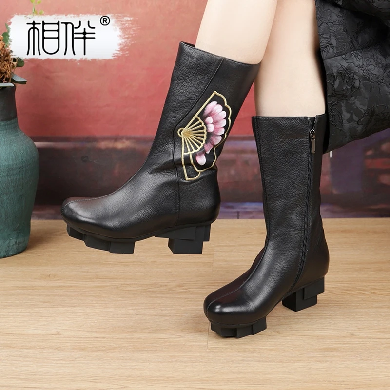 相伴【铁扇公主】秋冬复古中国风刺绣长筒加绒保暖真皮女靴52985