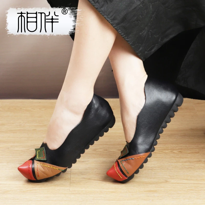 相伴复古真皮牛皮女鞋休闲平底单鞋百搭浅口防滑大码妈妈鞋52883