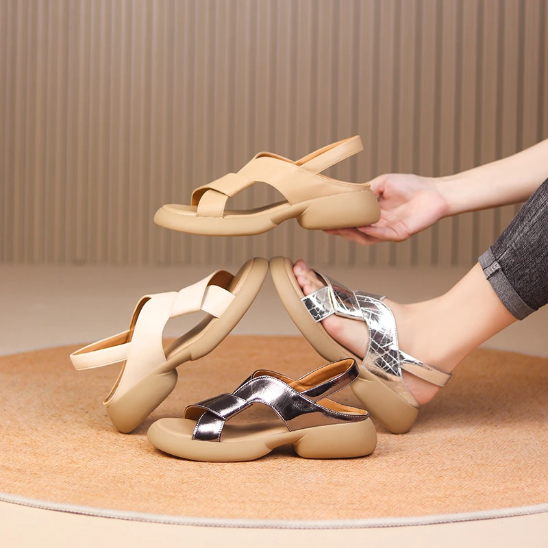 听纯8067夏季透气一字带露趾凉鞋舒适百搭软底休闲时尚平底女士鞋