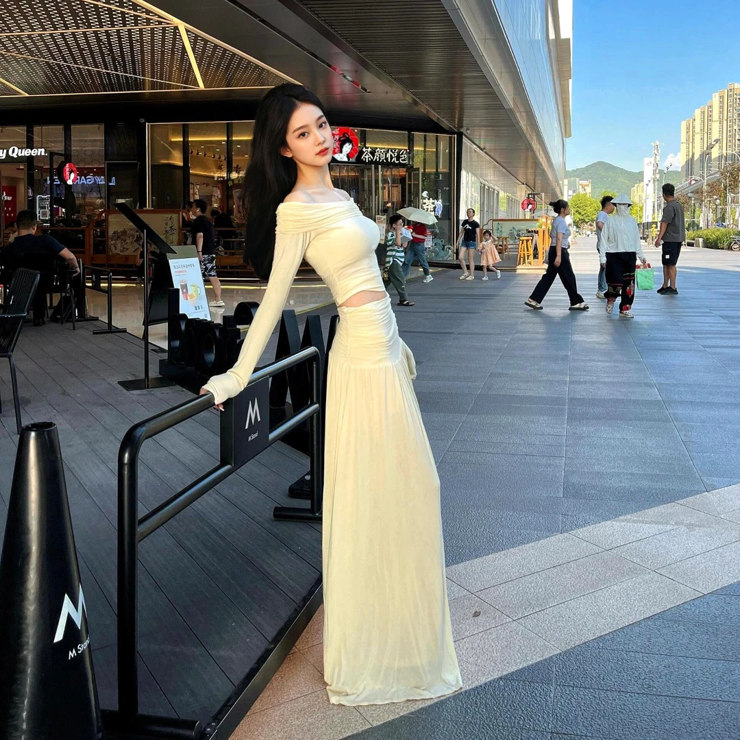 秋季香软Crush设计感一字肩T恤套装女纯欲风高腰中长半身裙两件套