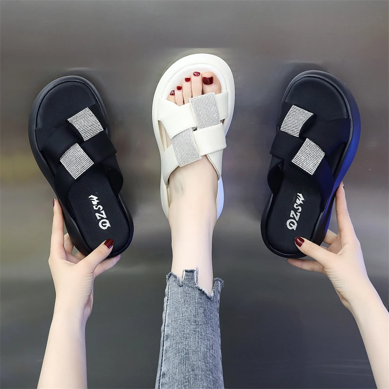 软底一字拖凉鞋夏季外穿2024年新款网红时尚厚底沙滩鞋女士凉拖鞋