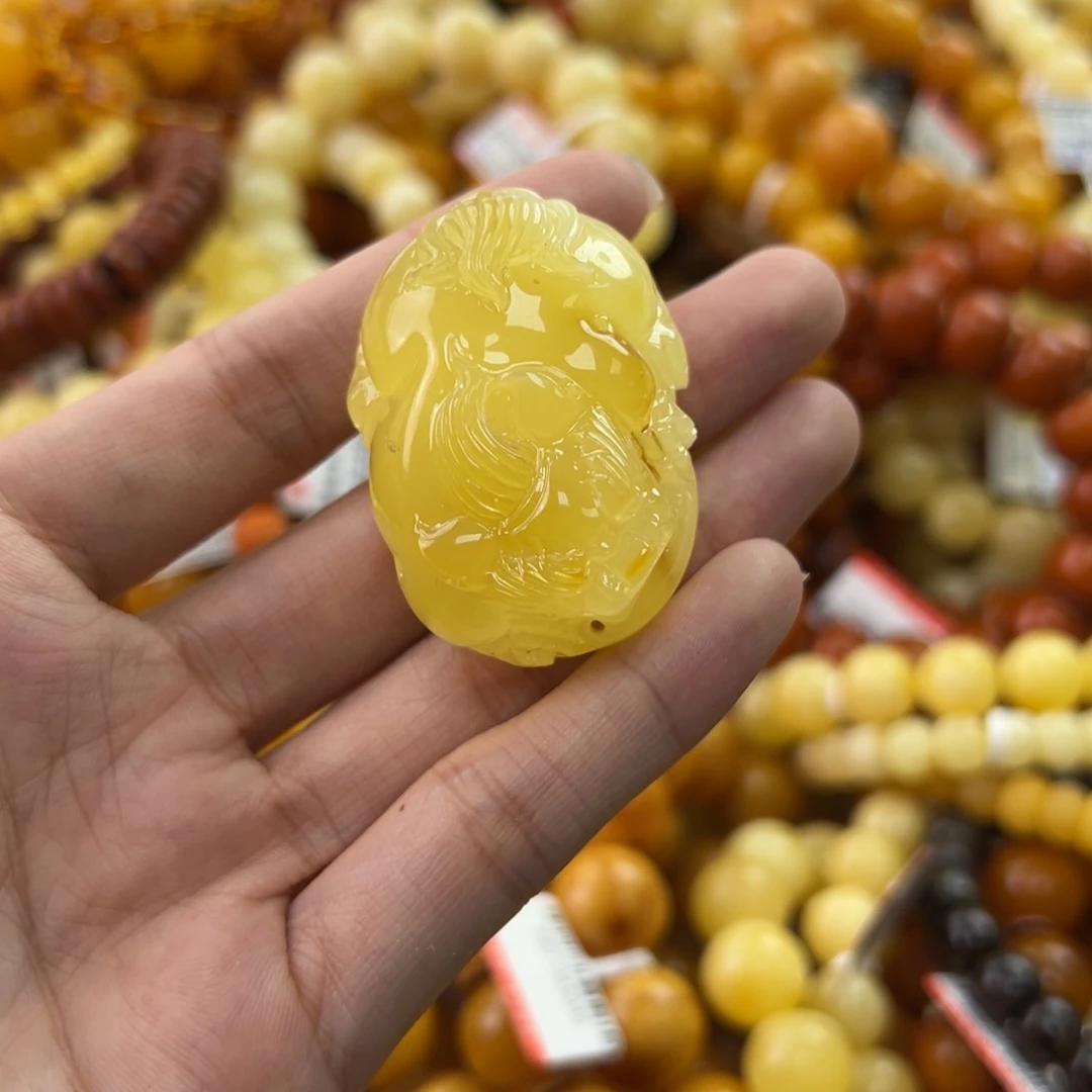 琥珀珠宝奇石未镶嵌