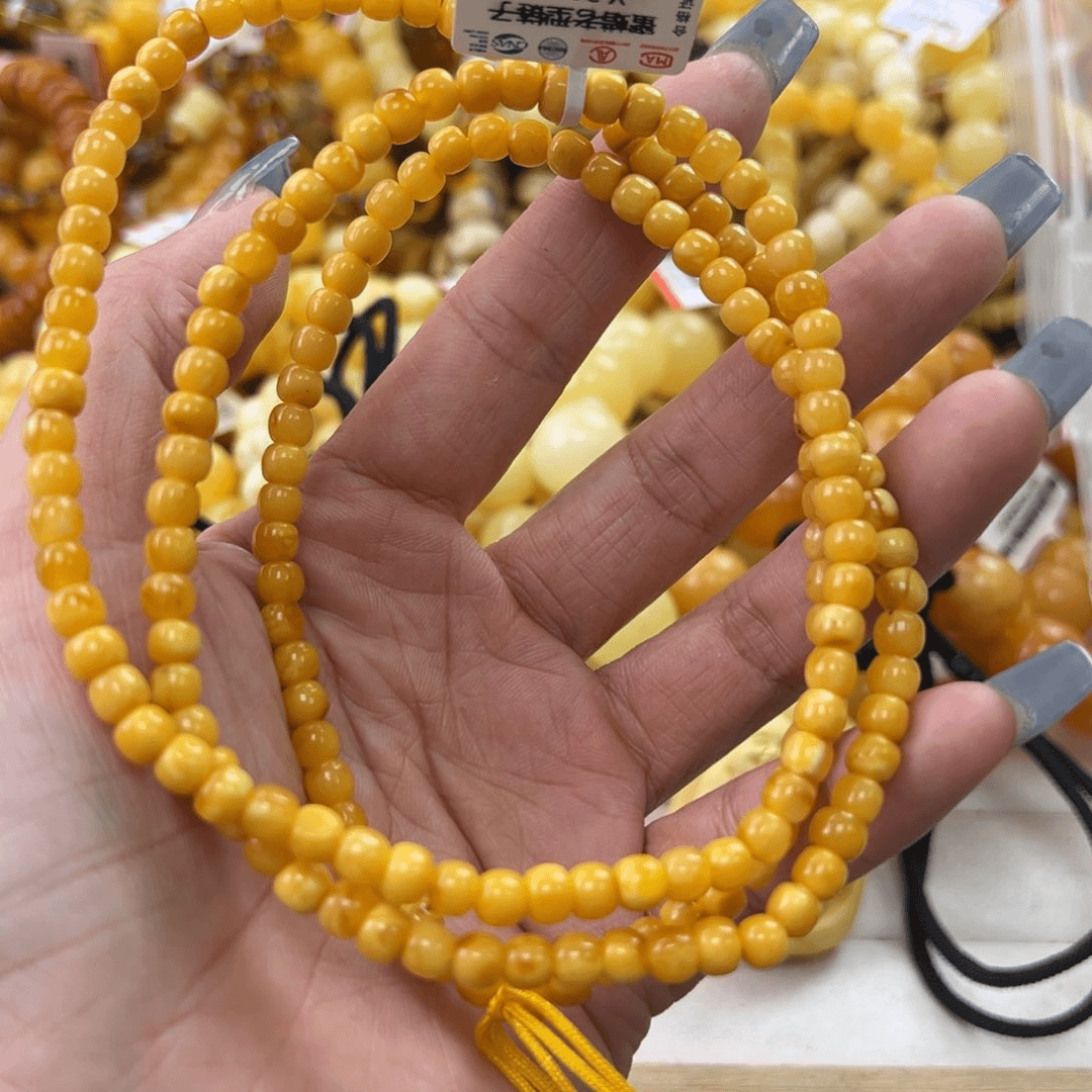 琥珀珠宝奇石未镶嵌